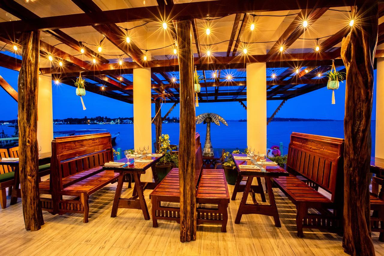 Готель Azul Bocas Town Екстер'єр фото